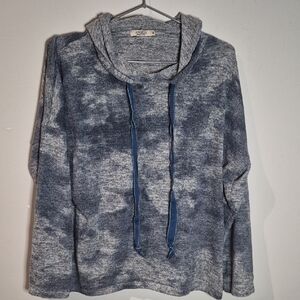 Stylish Blue-Gray Hooded Sweatshirt